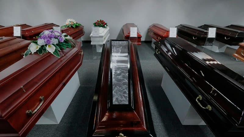 Запаянные гробы: чем вызвана такая необходимость?