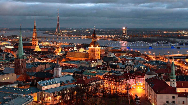 Похороны в Латвии